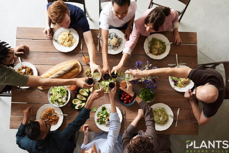 Family Discussing Cannabis this Thanksgiving